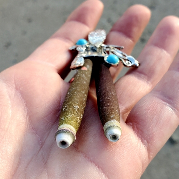 New Carved Copper Natural Coral Leaf Flower Pendant. - Picture 13 of 14